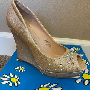 De Blossom prom shoes